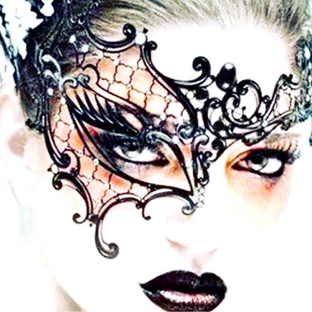 Black Masquerade Face Mask Lace Tie Festival Eye Mask- NEW